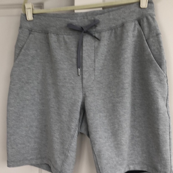 City sweat short - Picture 3 of 5